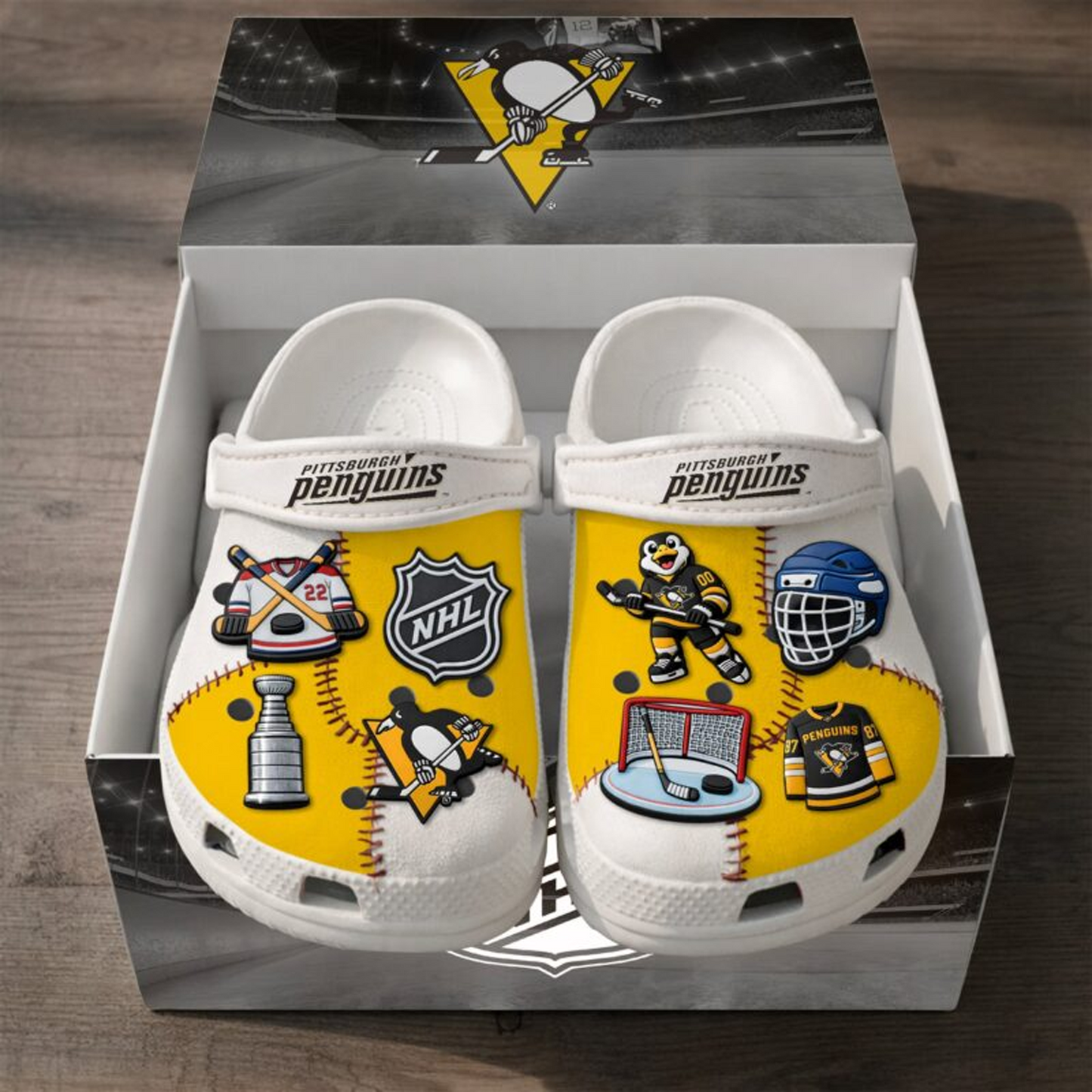 PREMIUM PIT x NHL CLOGS WITH CHARMS DATND TANTD 160426