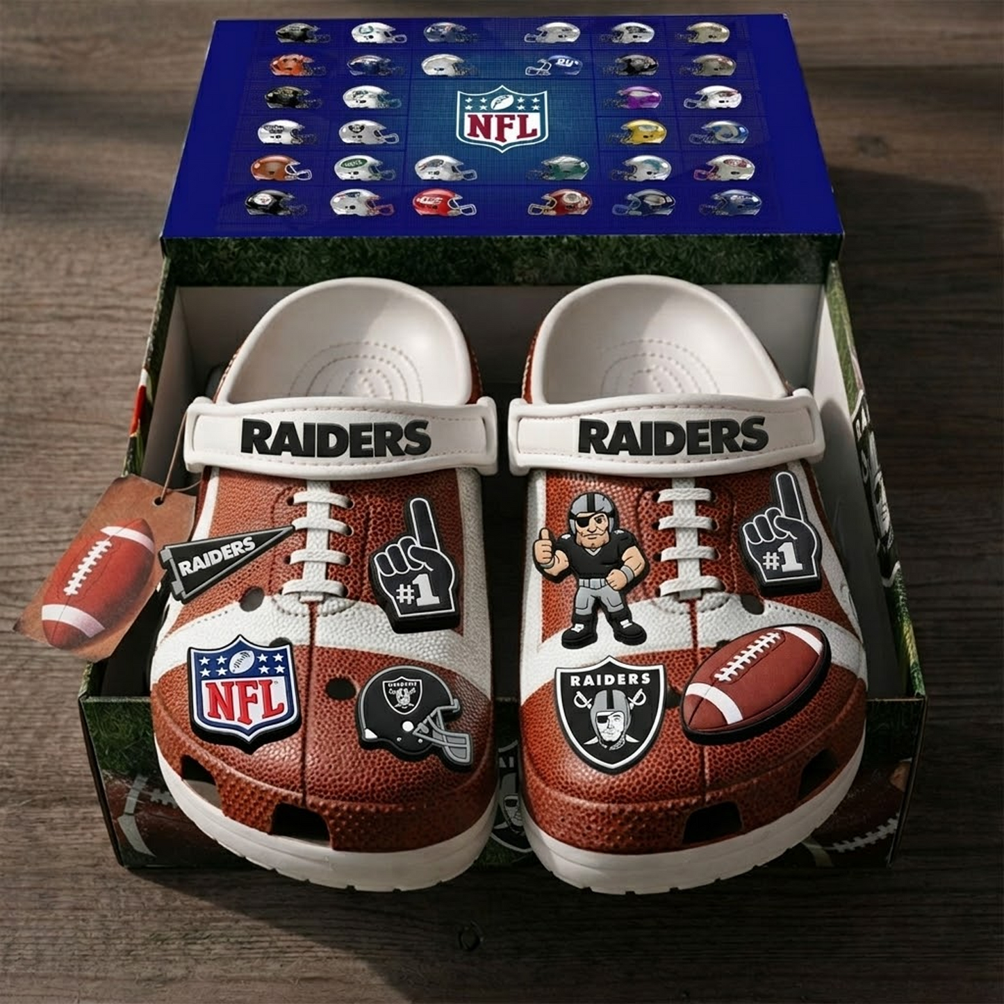 PREMIUM NFL x LVR CLOGS WITH CHARMS DATND TANTD 040426